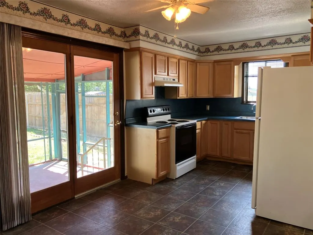 Photo 10 — 920 W Mitchell Drive, Midwest City, OK 73110