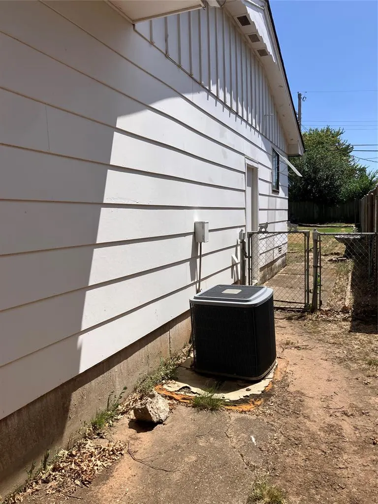 Photo 35 — 920 W Mitchell Drive, Midwest City, OK 73110