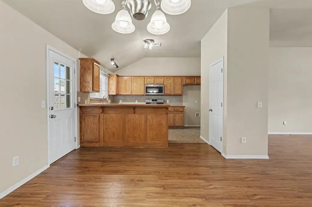 Photo 9 — 413 Bent Tree Road, Noble, OK 73068