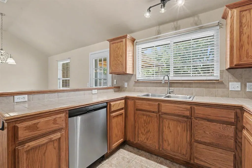 Photo 11 — 413 Bent Tree Road, Noble, OK 73068