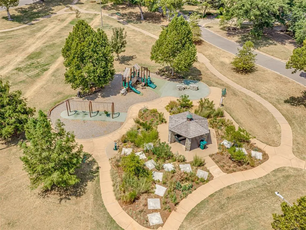 Photo 45 — 217 Edgemere Court, Oklahoma City, OK 73118