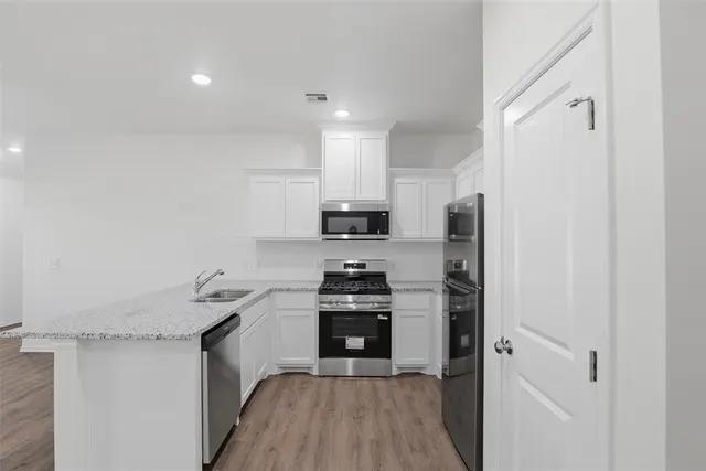 Photo 8 — 10620 SW 17th Terrace, Yukon, OK 73099