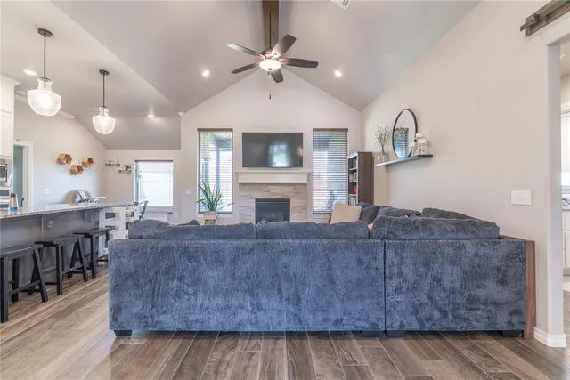 Photo 6 — 701 Patrick Way, Yukon, OK 73099