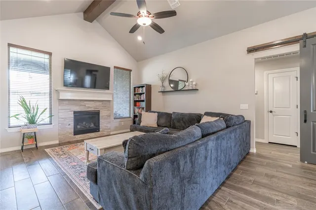 Photo 7 — 701 Patrick Way, Yukon, OK 73099