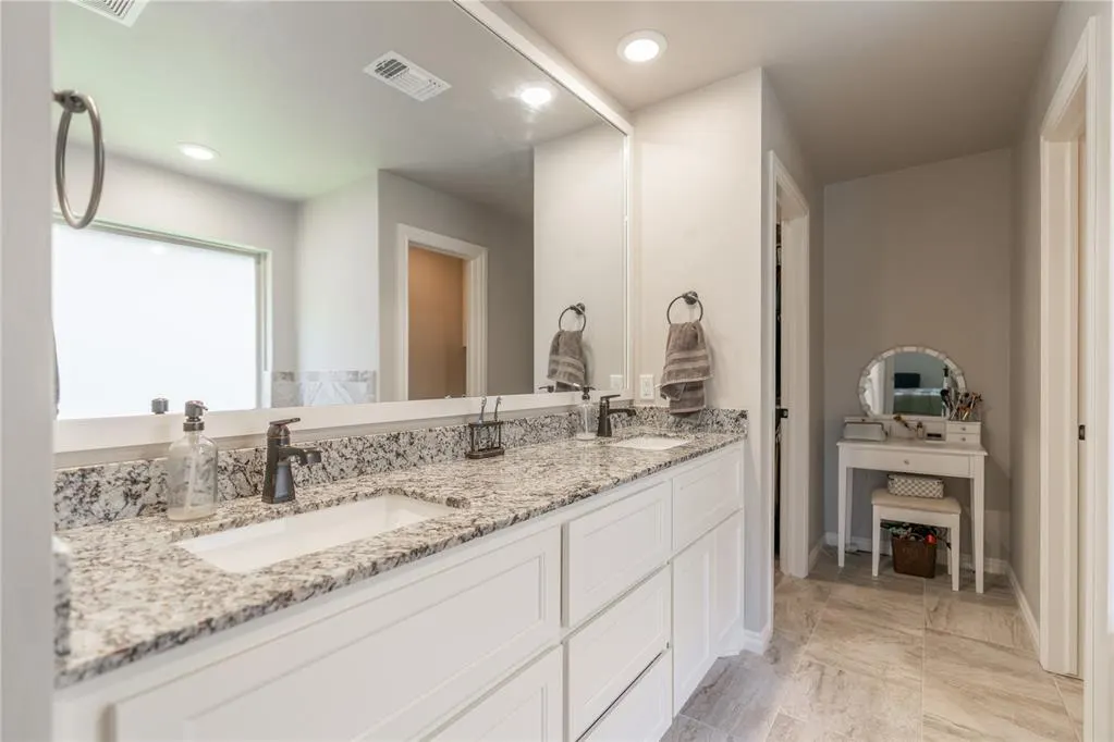 Photo 22 — 701 Patrick Way, Yukon, OK 73099