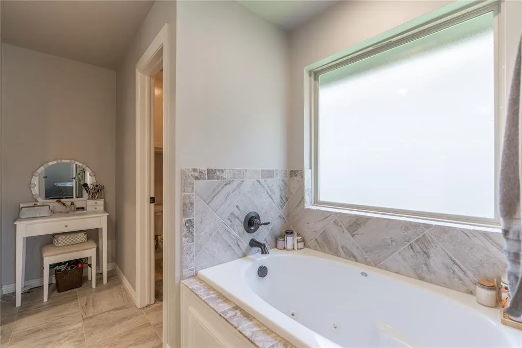Photo 23 — 701 Patrick Way, Yukon, OK 73099