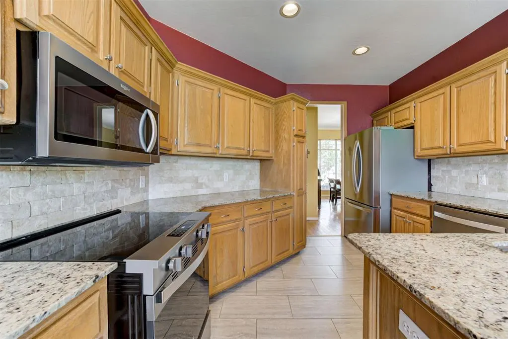 Photo 11 — 1112 Copperfield Drive, Edmond, OK 73003