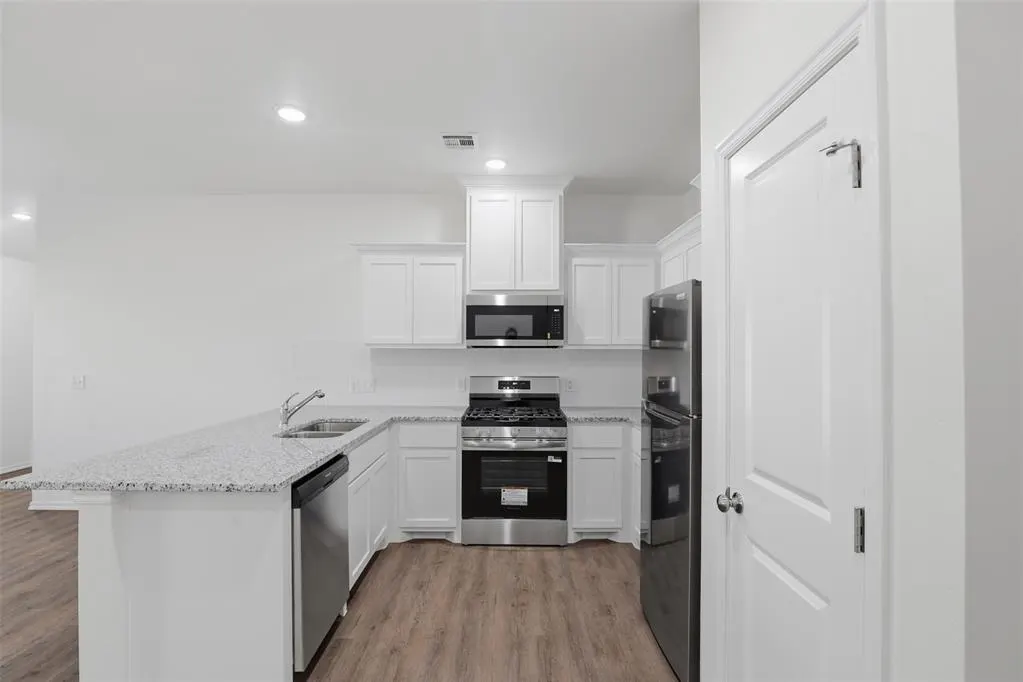 Photo 8 — 9206 McLendon Court, Oklahoma City, OK 73132