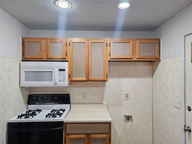 Photo 7 — 1112 Jet Drive, Midwest City, OK 73110