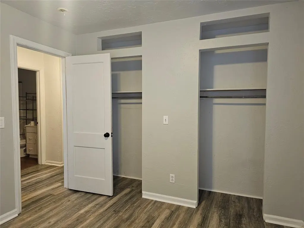 Photo 12 — 1112 Jet Drive, Midwest City, OK 73110