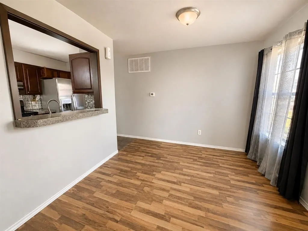 Photo 4 — 526 Clover Road, Oklahoma City, OK 73160