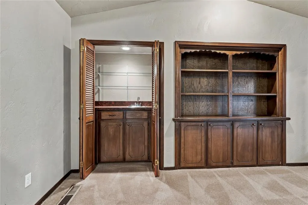 Photo 8 — 5212 Eden Drive, Oklahoma City, OK 73135