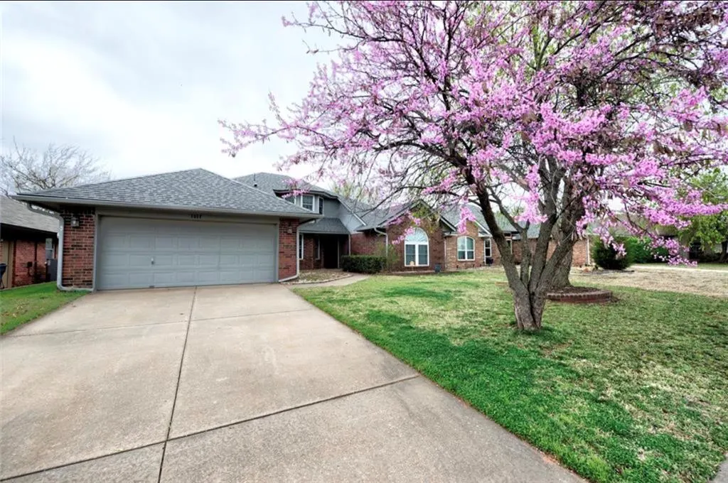Photo 2 — 1017 Blue Ridge Drive, Edmond, OK 73003