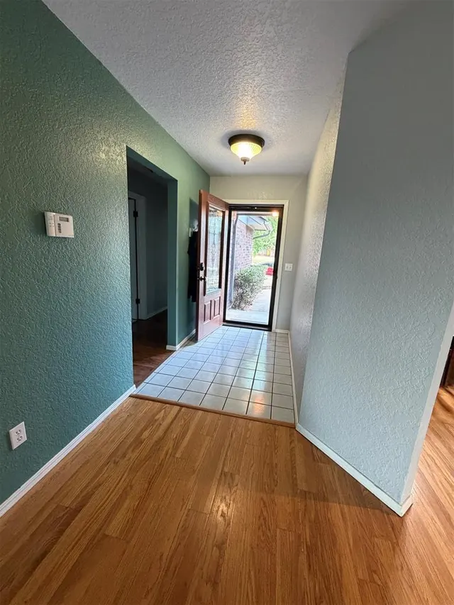 Photo 3 — 1017 Blue Ridge Drive, Edmond, OK 73003