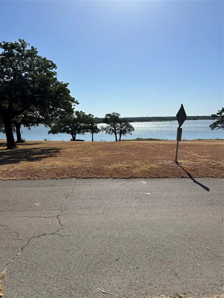 Photo 10 — 7033 N Lake Front Road, Marlow, OK 73055