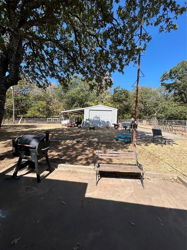 Photo 4 — 7033 N Lake Front Road, Marlow, OK 73055