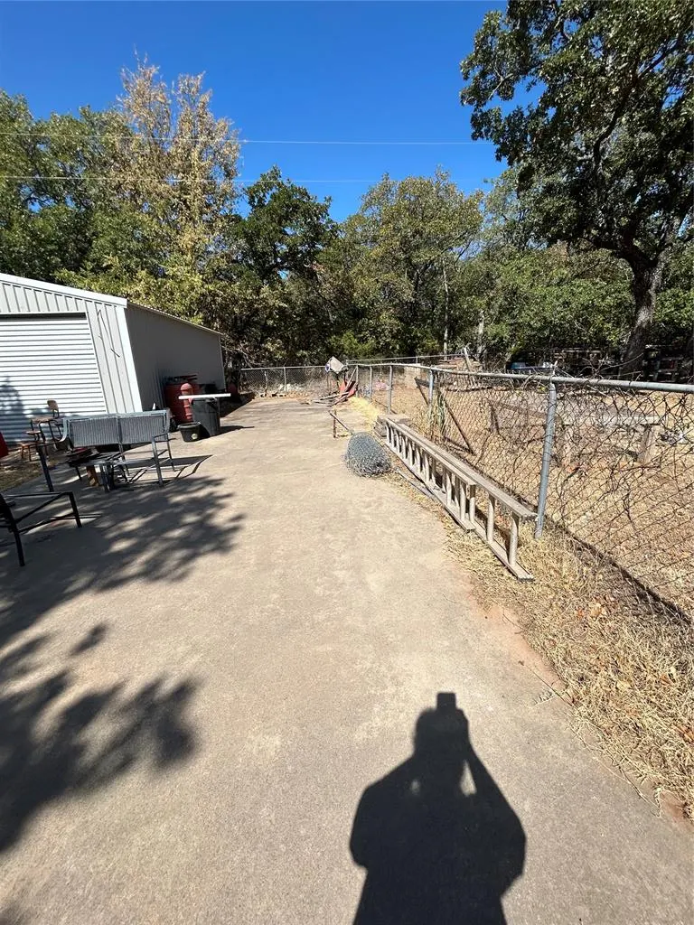 Photo 5 — 7033 N Lake Front Road, Marlow, OK 73055