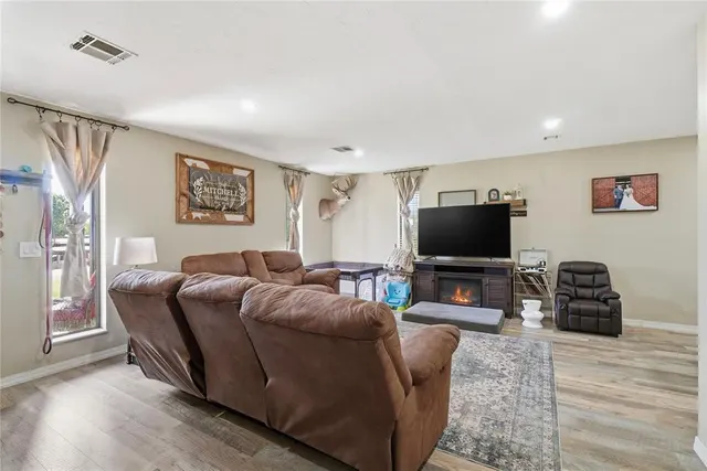 Photo 8 — 1206 N Market Street, Cordell, OK 73632