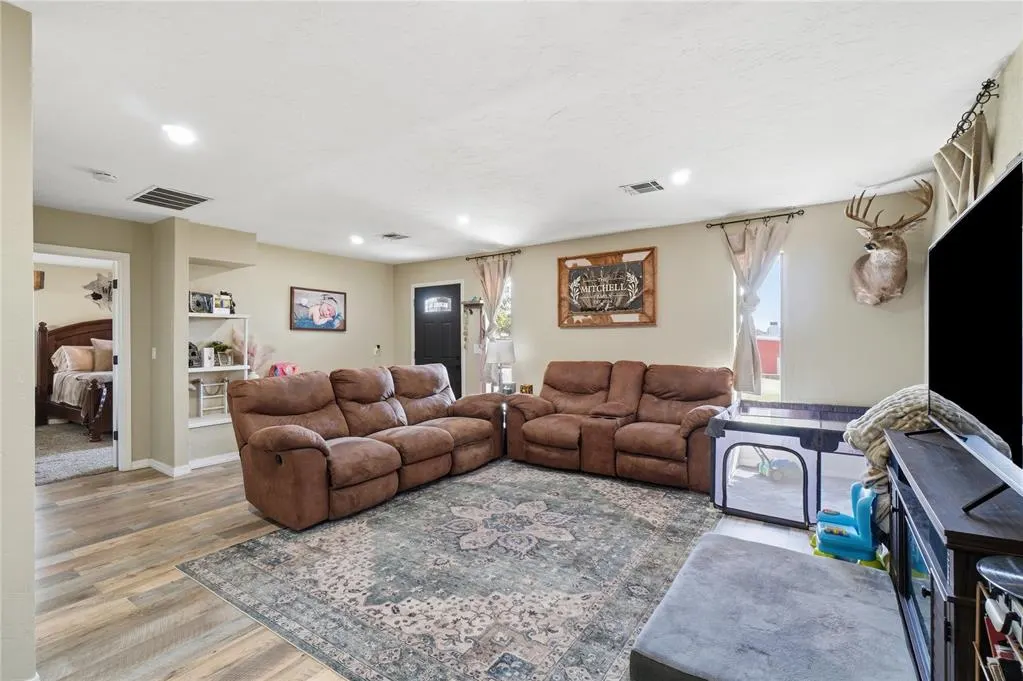 Photo 9 — 1206 N Market Street, Cordell, OK 73632