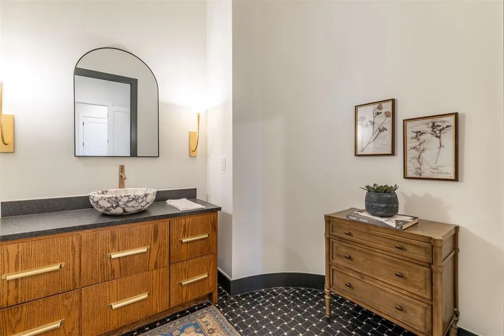 Photo 32 — 10808 NW 25th Street, Yukon, OK 73099