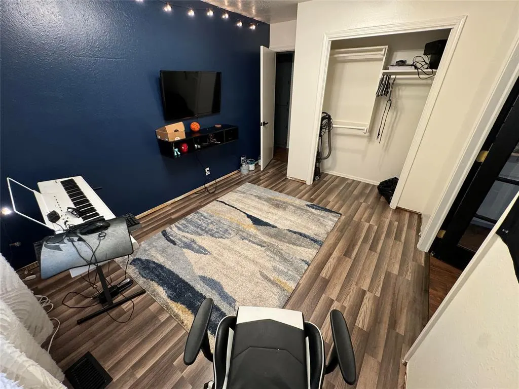 Photo 9 — 2120 Bois De Arc Circle, Norman, OK 73071