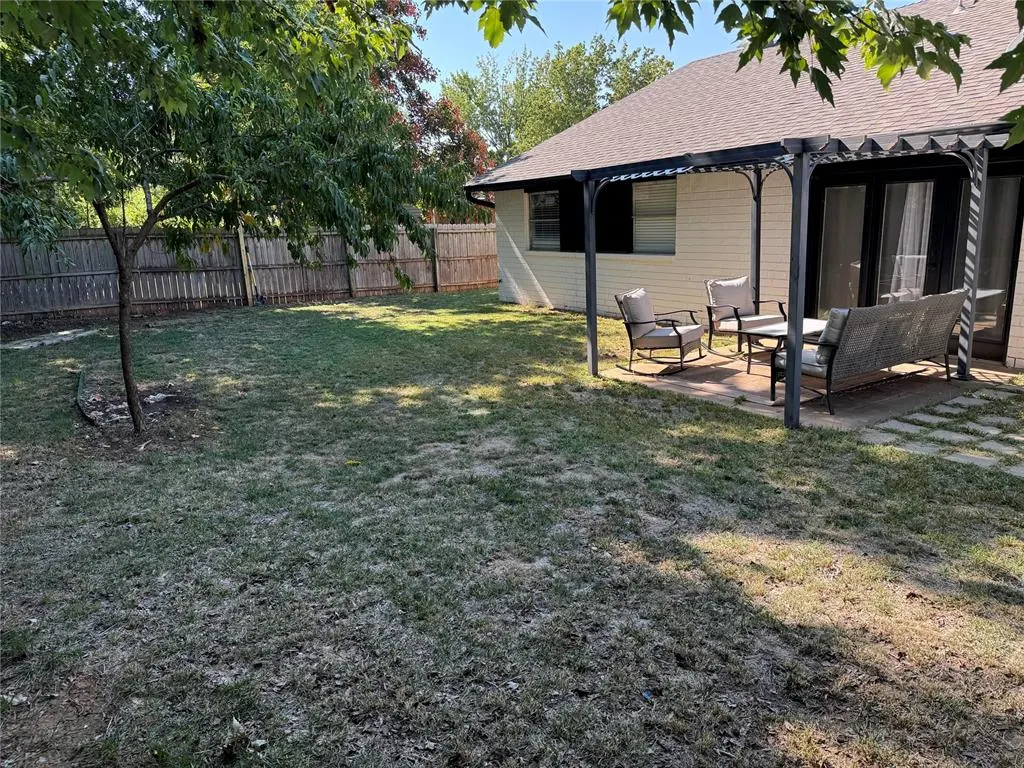 Photo 17 — 2120 Bois De Arc Circle, Norman, OK 73071