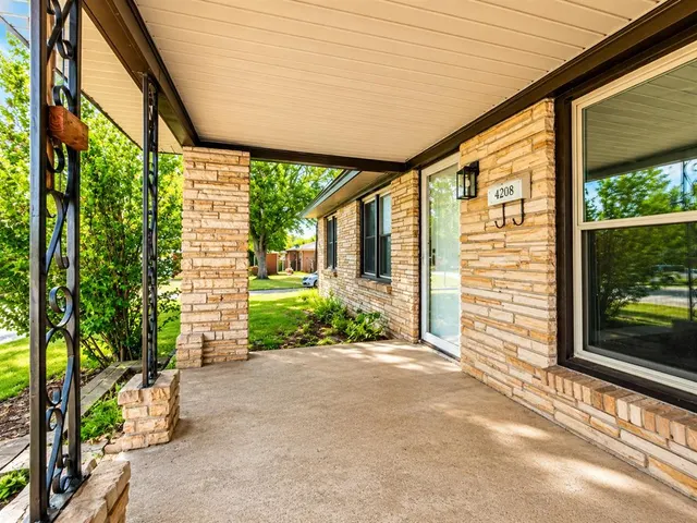 Photo 3 — 657 E Frolich Drive, Midwest City, OK 73110