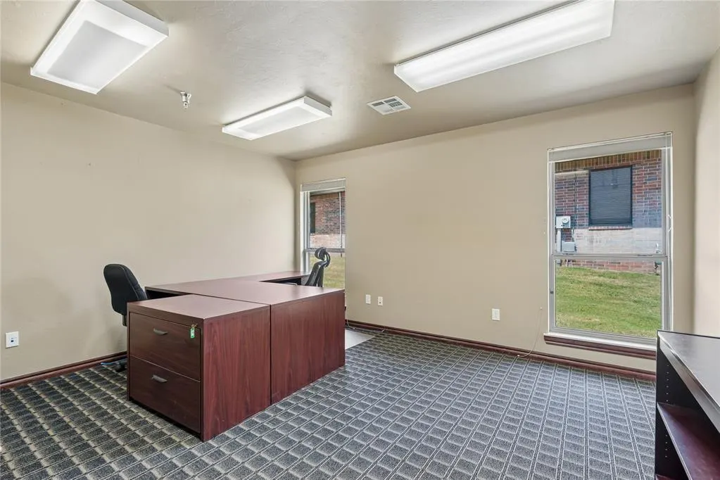 Photo 25 — 2933 S Bryant Avenue, Edmond, OK 73013