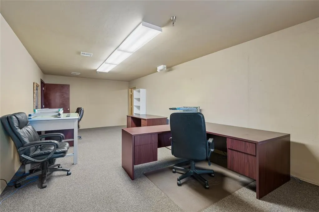 Photo 31 — 2933 S Bryant Avenue, Edmond, OK 73013