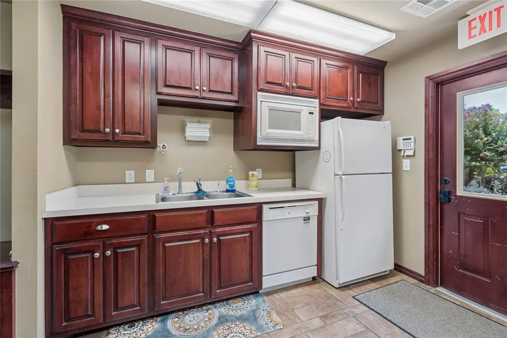 Photo 36 — 2933 S Bryant Avenue, Edmond, OK 73013