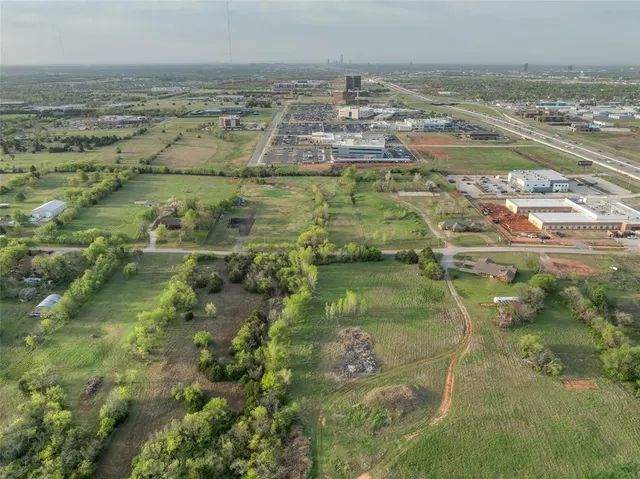 Photo 7 — 1 NE 102nd Street, Oklahoma City, OK 73114