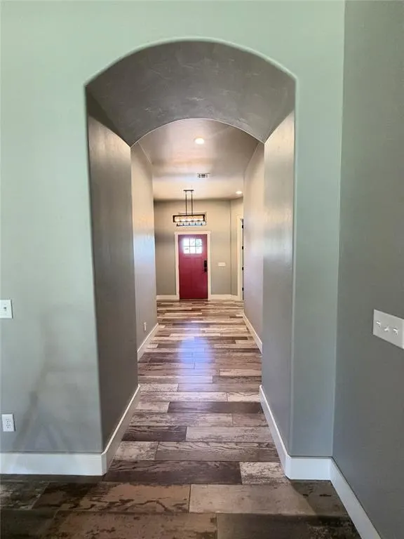 Photo 8 — 2040 S MAY Avenue, Guthrie, OK 73044