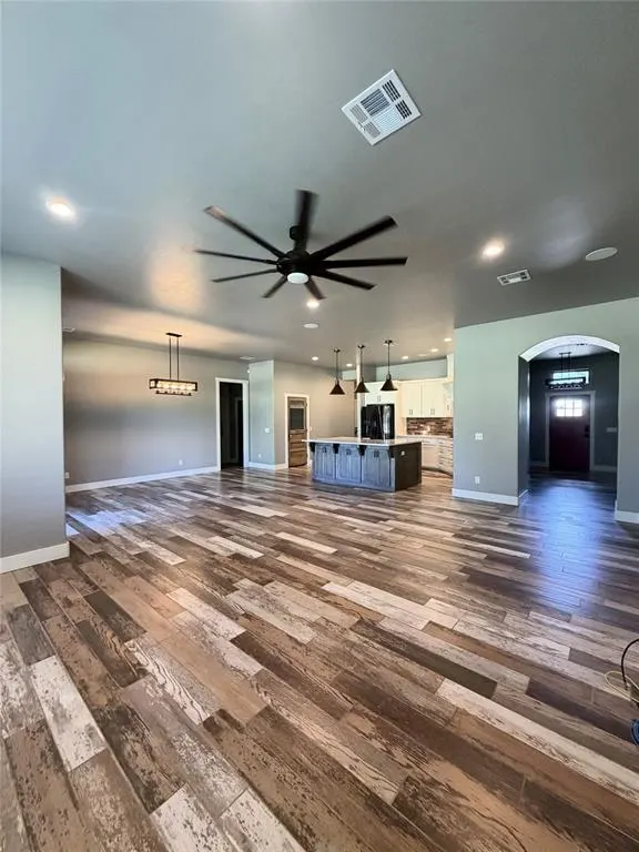 Photo 8 — 2040 S MAY Avenue, Guthrie, OK 73044