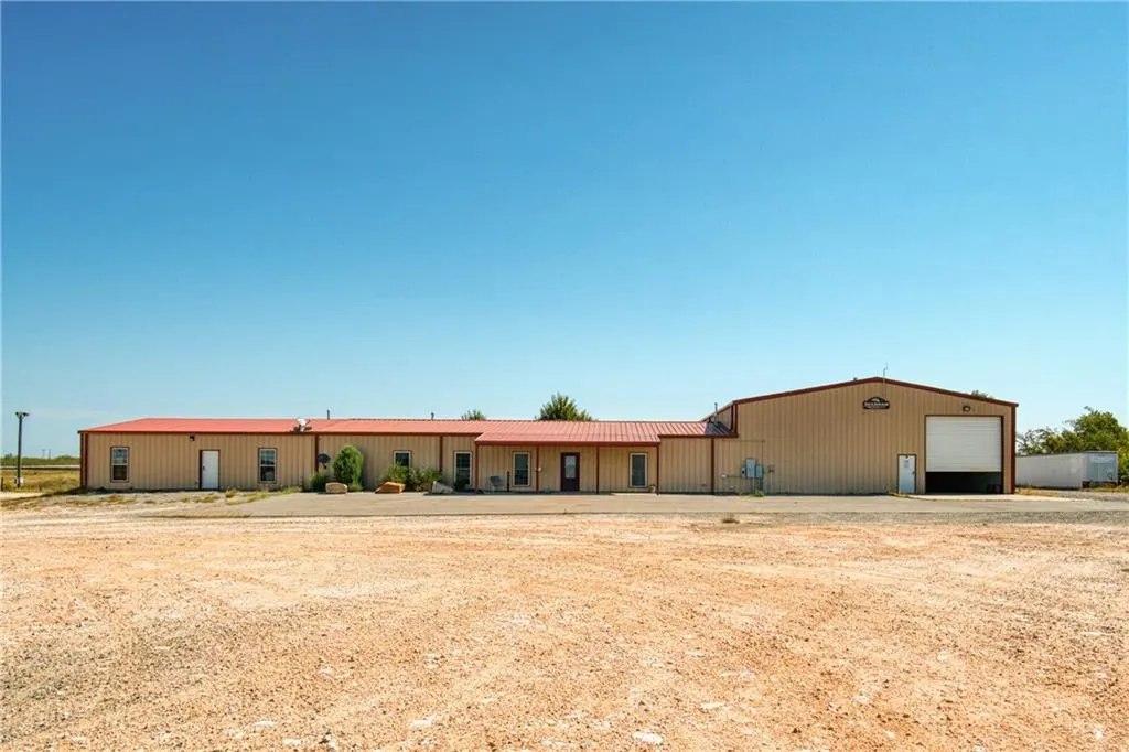 Photo 3 — 12020 OK-30 Highway, Erick, OK 73645
