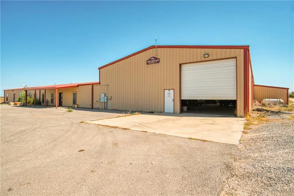 Photo 4 — 12020 OK-30 Highway, Erick, OK 73645