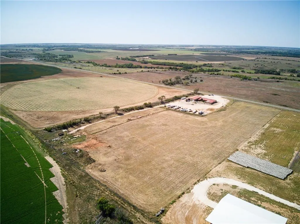 Photo 27 — 12020 OK-30 Highway, Erick, OK 73645