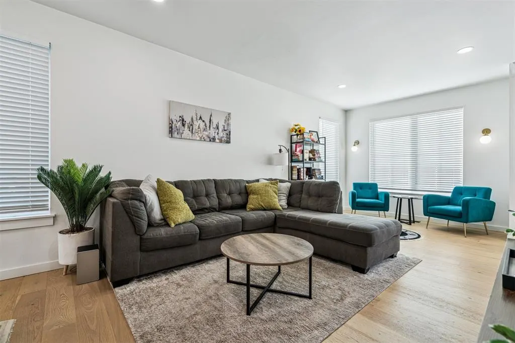 Photo 4 — 1312 N Blackwelder Avenue, Oklahoma City, OK 73106