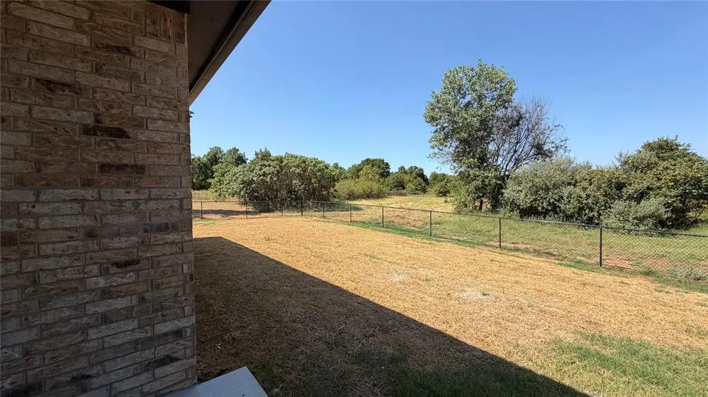Photo 6 — 16409 April Drive, Newalla, OK 74857