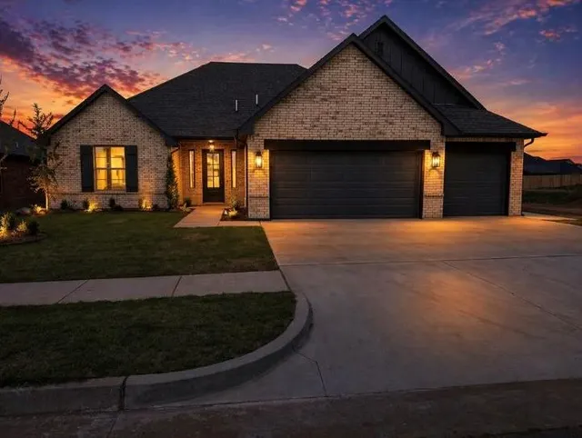 Photo 4 — 11709 NW 105th Street, Yukon, OK 73099