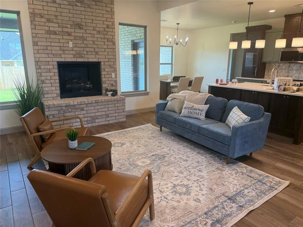 Photo 3 — 11709 NW 105th Street, Yukon, OK 73099
