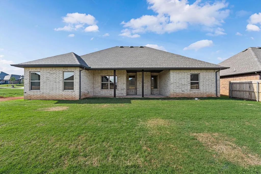Photo 24 — 11709 NW 105th Street, Yukon, OK 73099