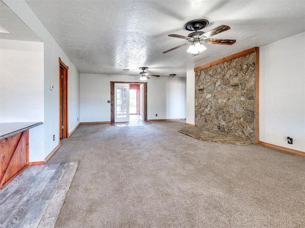 Photo 9 — 245 E Riddle Road, Chickasha, OK 73018