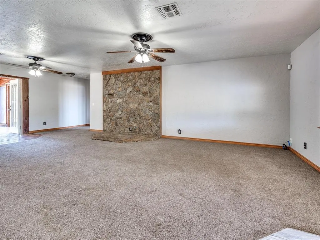 Photo 12 — 245 E Riddle Road, Chickasha, OK 73018