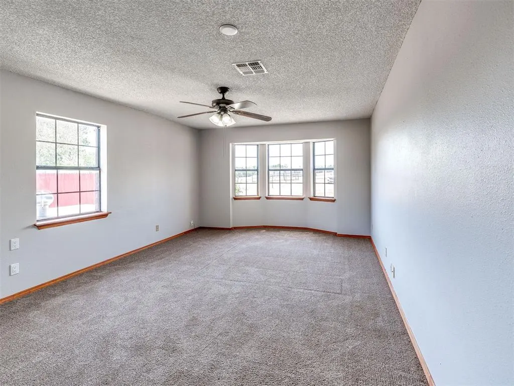 Photo 24 — 245 E Riddle Road, Chickasha, OK 73018