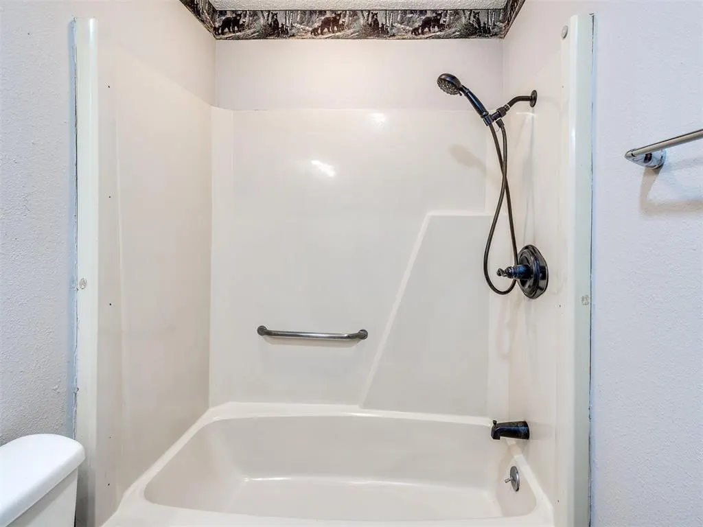 Photo 28 — 245 E Riddle Road, Chickasha, OK 73018