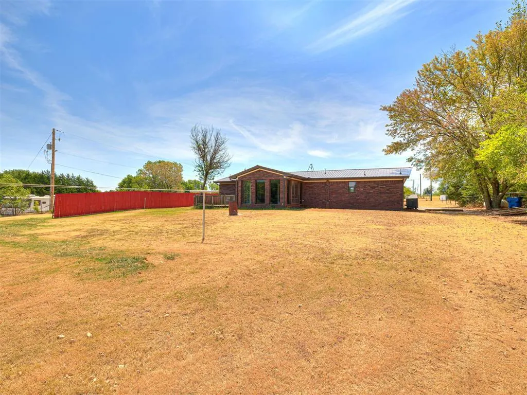 Photo 35 — 245 E Riddle Road, Chickasha, OK 73018