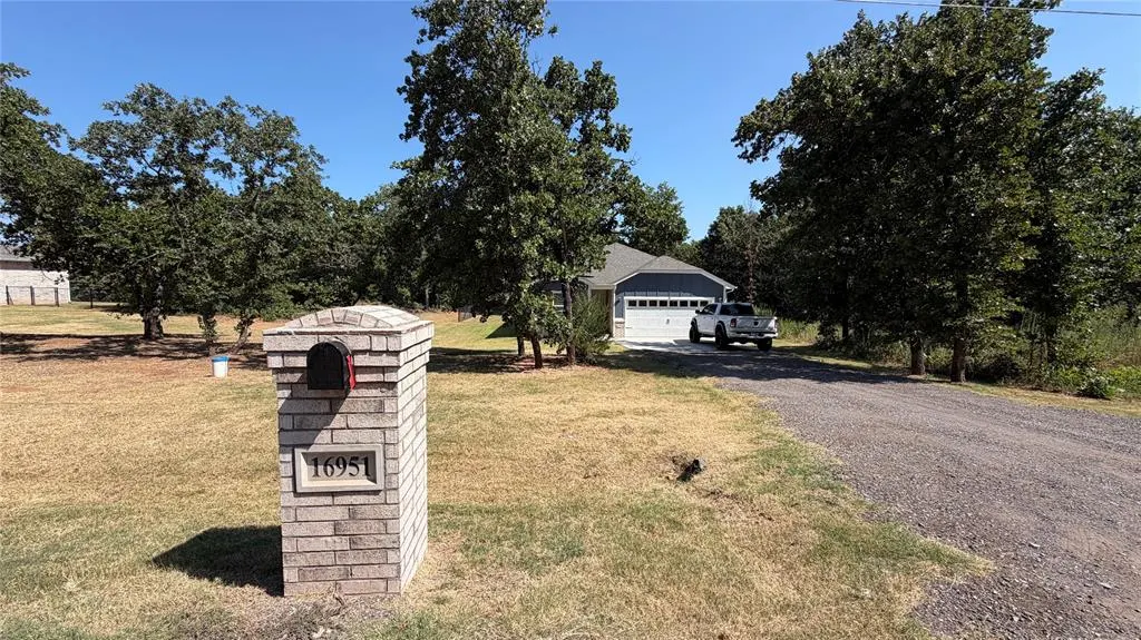 Front exterior — 16951 Buck Circle, Newalla, OK 74857