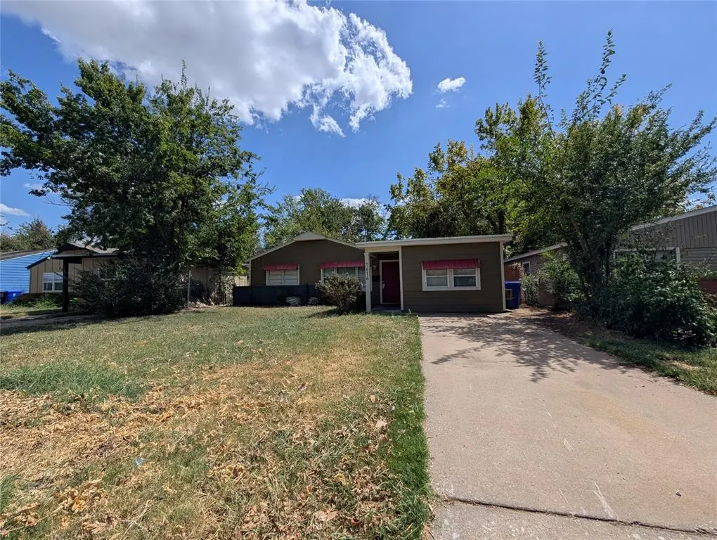 Front exterior — 1614 Iowa Street, Norman, OK 73069