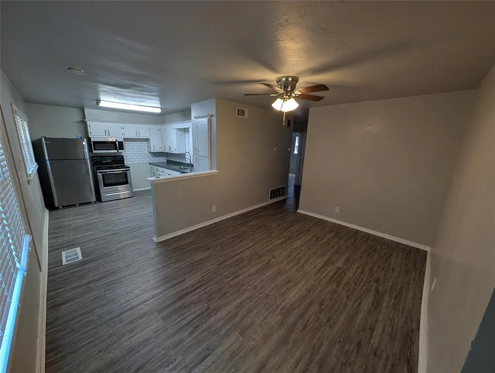 Photo 3 — 1614 Iowa Street, Norman, OK 73069