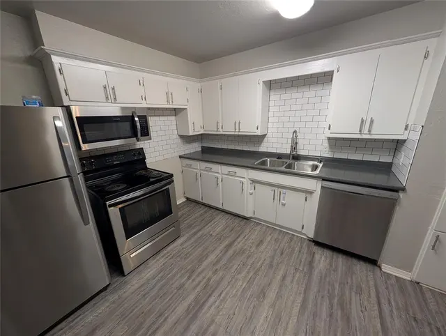 Photo 6 — 1614 Iowa Street, Norman, OK 73069